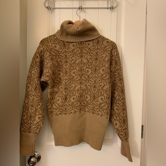Christian Dior Sweater - Picture 1 of 3